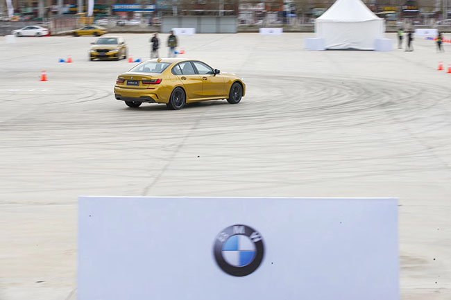 全新BMW 3系媒体试驾会